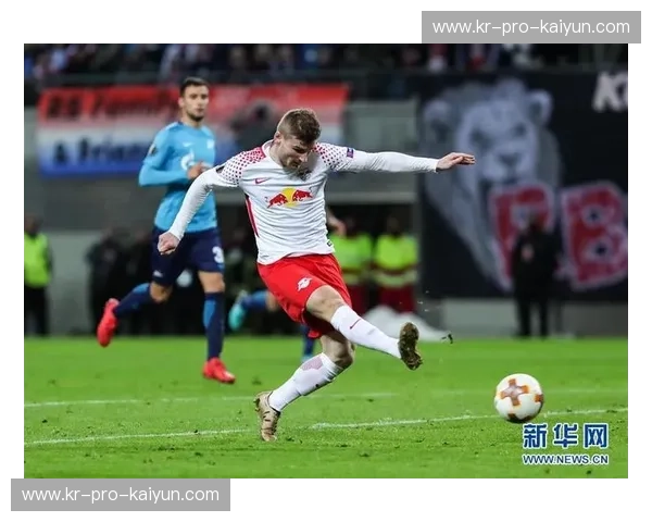 里昂的荣耀之路：荡涤泽尼特的蓝色火焰，谁能点燃欧联杯的星辰？